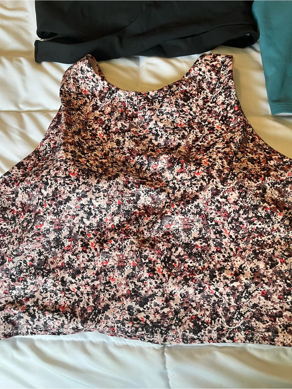 Athleta Conscious Crop Top - size medium lot of 3, like new - Picture 4 of 6